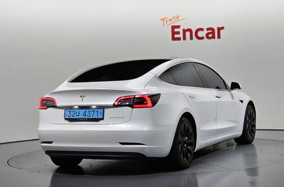 Tesla Model 3 Long Range AWD — пробег 68 274 км — фото 2 из 5