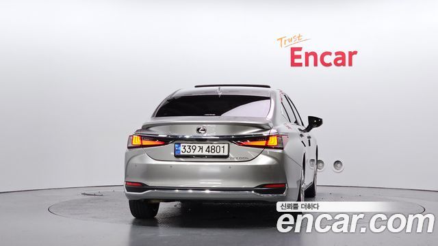 Lexus ES Executive — пробег 66 769 км — фото 4 из 5