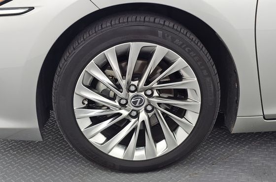 Lexus ES Executive — пробег 66 769 км — фото 5 из 5
