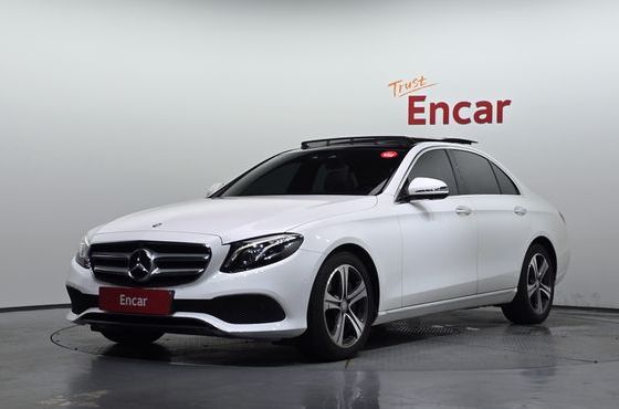 Mercedes-Benz E-Class E300 4MATIC Avnatgarde — пробег 81 049 км — фото 1 из 5