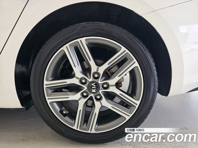 Kia K3 из Кореи Encar