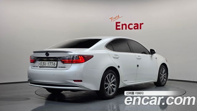 Lexus ES из Кореи Encar