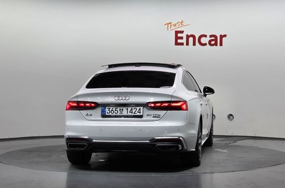 Audi A5 40 TFSI Quattro Premium Sportback — пробег 9 007 км — фото 4 из 5