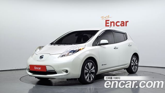 Nissan Leaf EV — пробег 66 991 км — фото 1 из 5