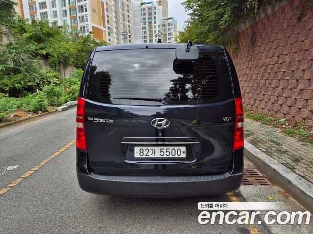 Hyundai Starex Van 3-Seater Style — пробег 138 200 км — фото 4 из 5