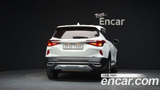 Kia Seltos из Кореи Encar
