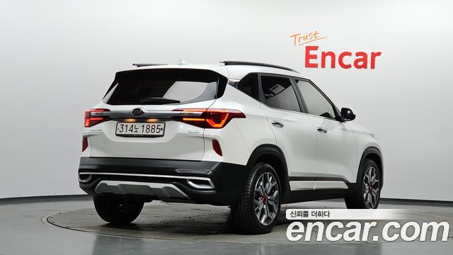 Kia Seltos из Кореи Encar