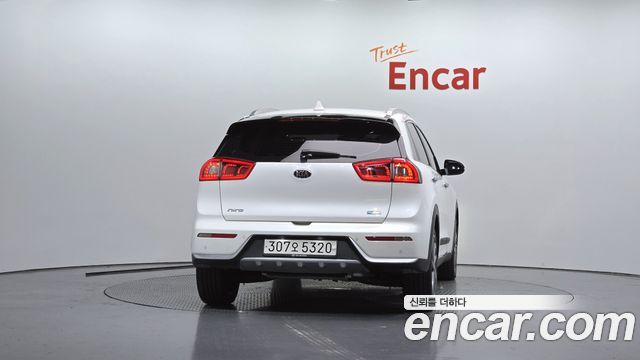 Kia Niro из Кореи Encar