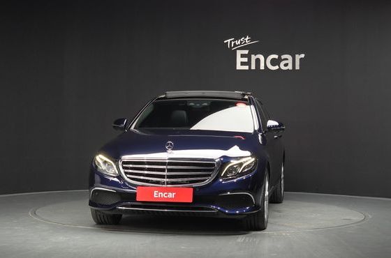 Mercedes-Benz E-Class E300 4MATIC Exclusive — пробег 106 464 км — фото 3 из 5