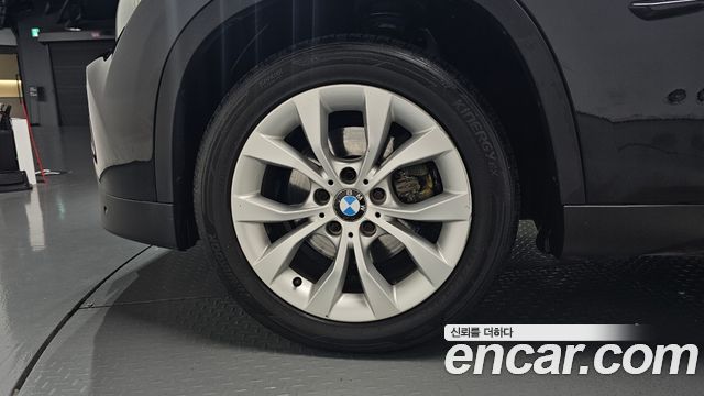 BMW X1 xDrive 18d — пробег 175 950 км — фото 5 из 5