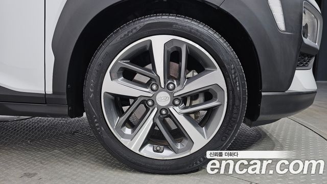 Hyundai Kona из Кореи Encar