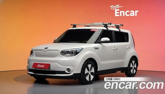 Kia Soul EV — пробег 95 528 км — фото 1 из 5