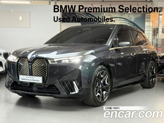BMW iX xDrive40 First Edition — пробег 98 469 км — фото 1 из 5