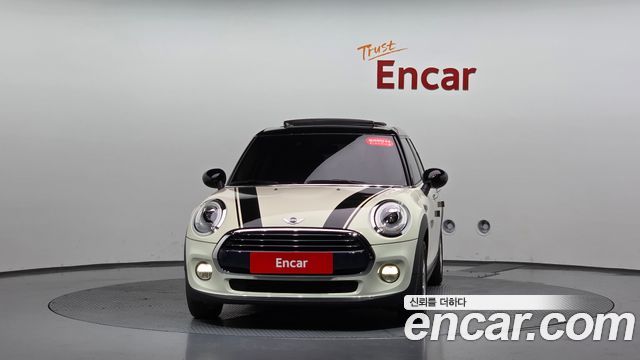 Mini Cooper 5Door HIGH 3rd — пробег 47 518 км — фото 3 из 5