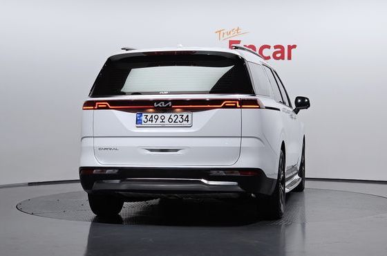 Kia Carnival Diesel 7-Seater Signature — пробег 48 789 км — фото 4 из 5