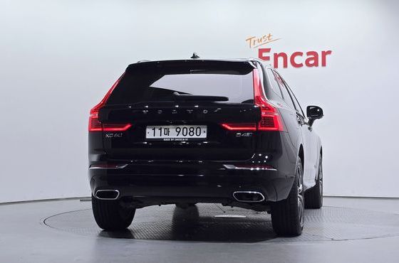 Volvo XC60 D4 Inscription — пробег 85 293 км — фото 4 из 5