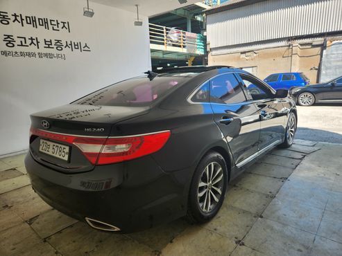 Hyundai Grandeur HG240 Luxury — пробег 135 000 км — фото 4 из 5