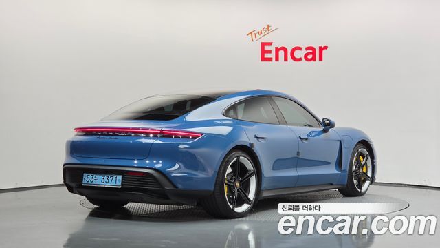Porsche Taycan из Кореи Encar
