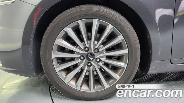 Kia K7 из Кореи Encar