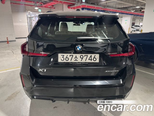 BMW X1 xDrive 20i M Sport — пробег 4 436 км — фото 4 из 5