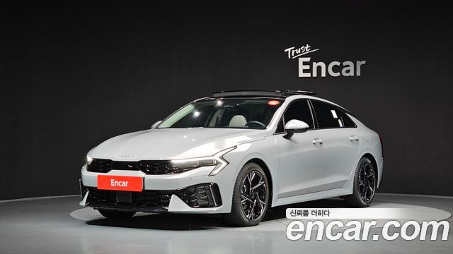 Kia K5 Signature — пробег 1 041 км — фото 1 из 5