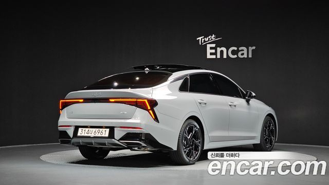 Kia K5 Signature — пробег 1 041 км — фото 2 из 5