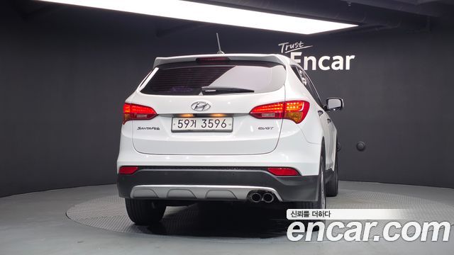 Hyundai Santafe Diesel(e-VGT) 2.2 2WD Smart — пробег 207 681 км — фото 4 из 5