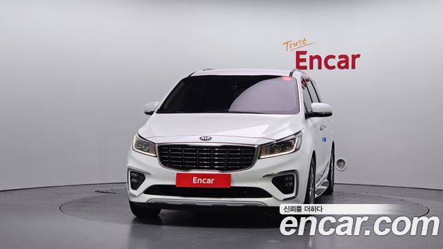 Kia Carnival 9-Seater Noblesse — пробег 61 923 км — фото 3 из 5