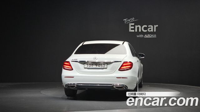 Mercedes-Benz E-Class из Кореи Encar