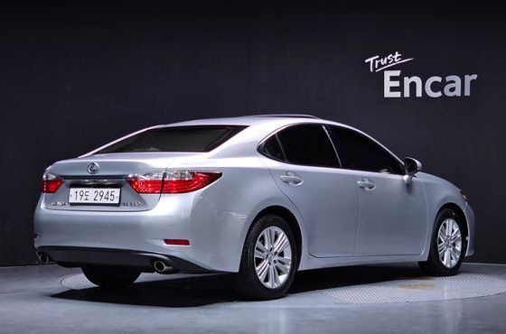 Lexus ES Supreme XV60 — пробег 79 861 км — фото 2 из 5