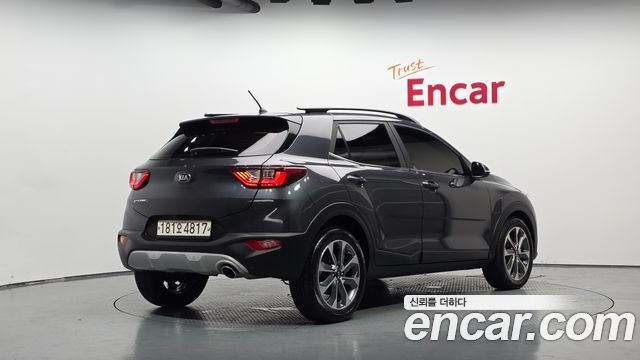 Kia Stonic из Кореи Encar