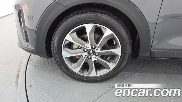 Kia Stonic из Кореи Encar