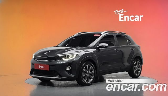 Kia Stonic из Кореи Encar