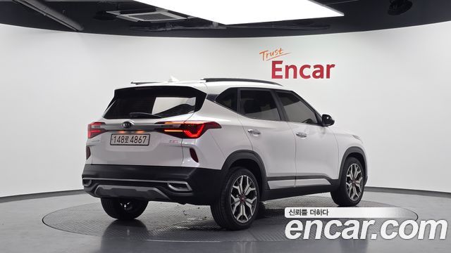 Kia Seltos из Кореи Encar