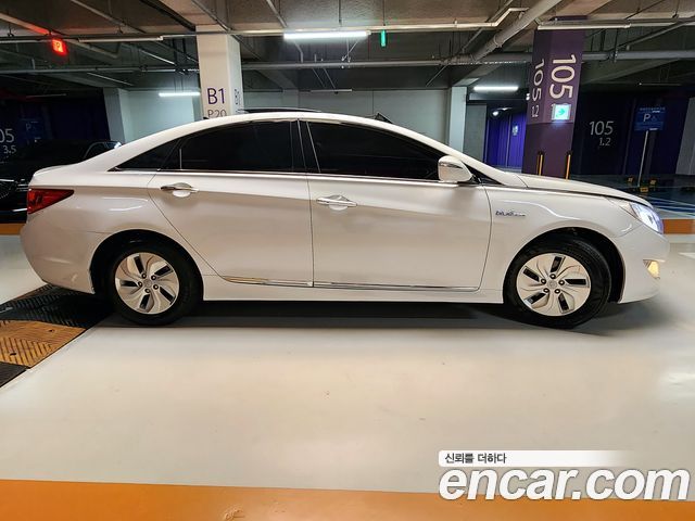 Hyundai Sonata 2.0 Premium — пробег 183 206 км — фото 4 из 5