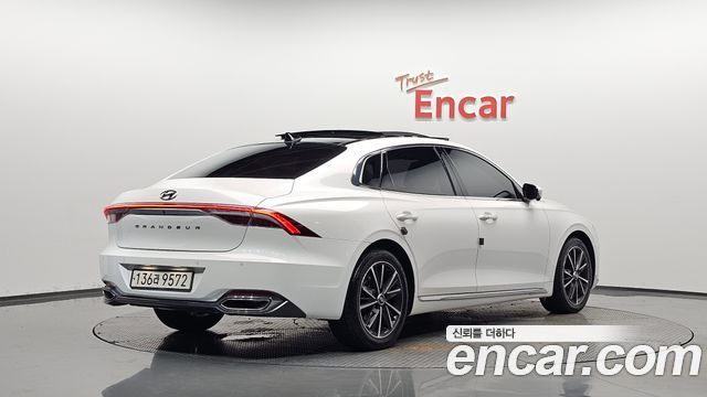 Hyundai Grandeur из Кореи Encar