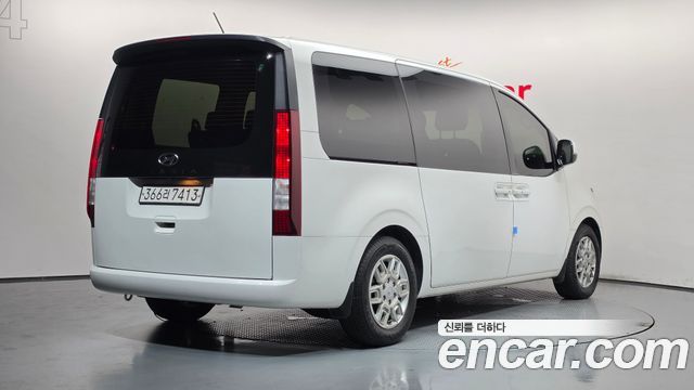 Hyundai Staria Tourer 9-Seater Modern — пробег 121 499 км — фото 2 из 5
