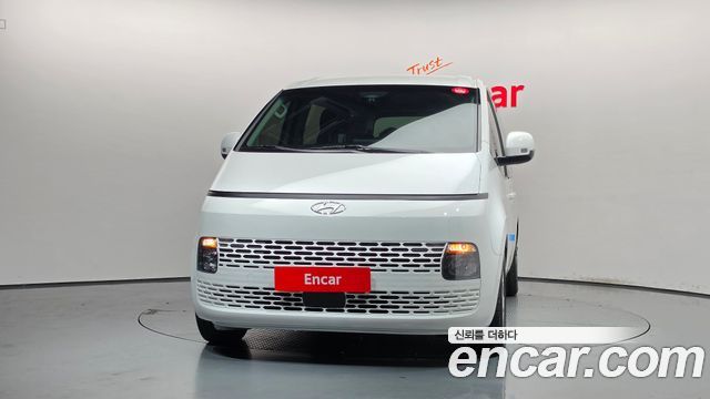 Hyundai Staria Tourer 9-Seater Modern — пробег 121 499 км — фото 3 из 5