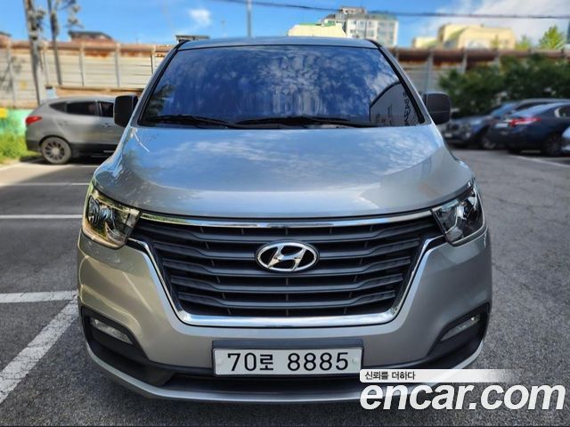 Hyundai Starex Wagon 11-Seater Smart — пробег 39 314 км — фото 1 из 5