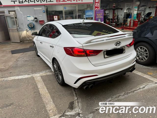 Hyundai AVANTE 1.6 Turbo Sport Extreme Selection — пробег 132 000 км — фото 3 из 5