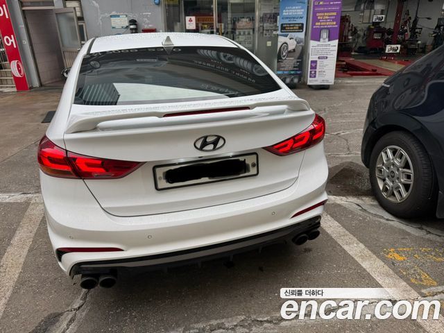 Hyundai AVANTE 1.6 Turbo Sport Extreme Selection — пробег 132 000 км — фото 4 из 5