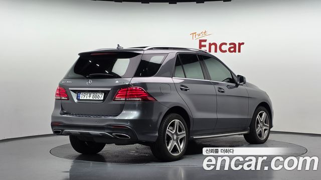 Mercedes-Benz GLE-Class GLE350 d 4MATIC — пробег 102 845 км — фото 2 из 5
