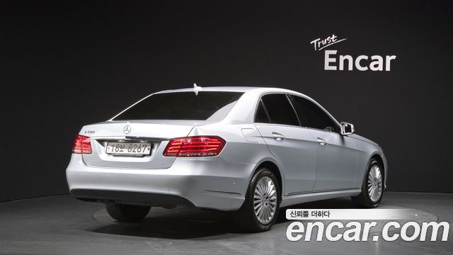 Mercedes-Benz E-Class из Кореи Encar
