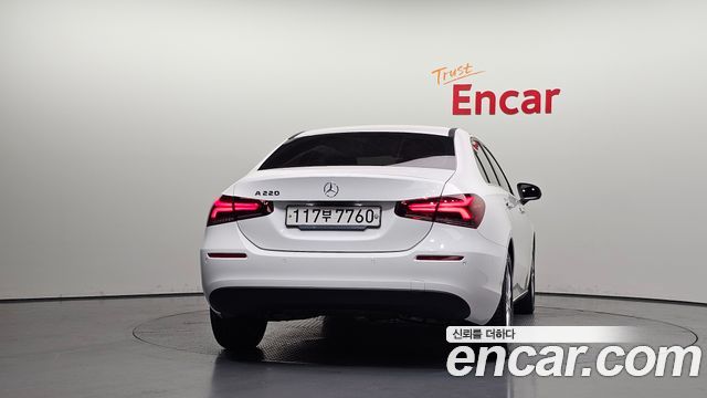 Mercedes-Benz A-Class из Кореи Encar