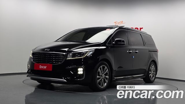 Kia Carnival 9-Seater Noblesse — пробег 206 475 км — фото 1 из 5
