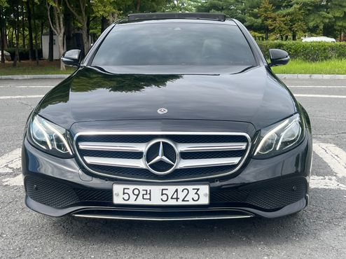 Mercedes-Benz E-Class E300 Avantgarde — пробег 100 300 км — фото 1 из 5