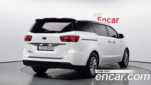 Kia Carnival 11-Seater Deluxe — пробег 164 434 км — фото 2 из 5