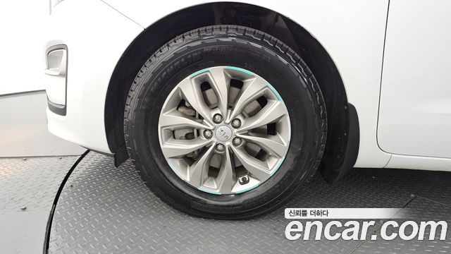 Kia Carnival 11-Seater Deluxe — пробег 164 434 км — фото 5 из 5