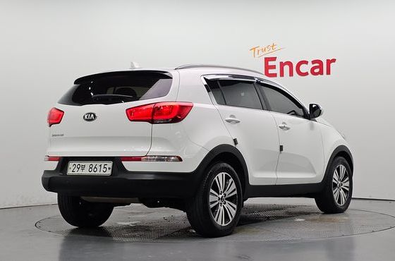 Kia Sportage Diesel 2WD Trendy — пробег 217 115 км — фото 2 из 5