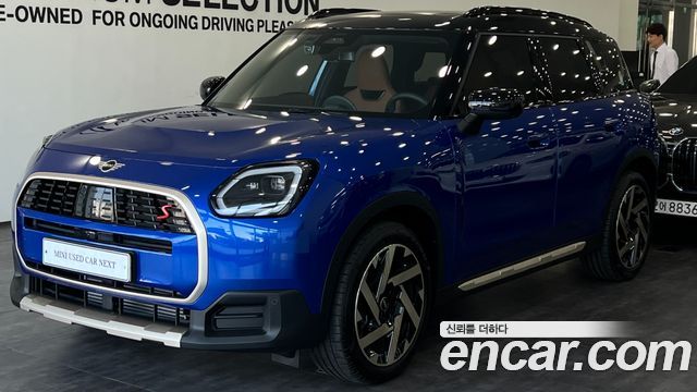 Mini Countryman ALL4 Favoured — пробег 4 050 км — фото 1 из 5